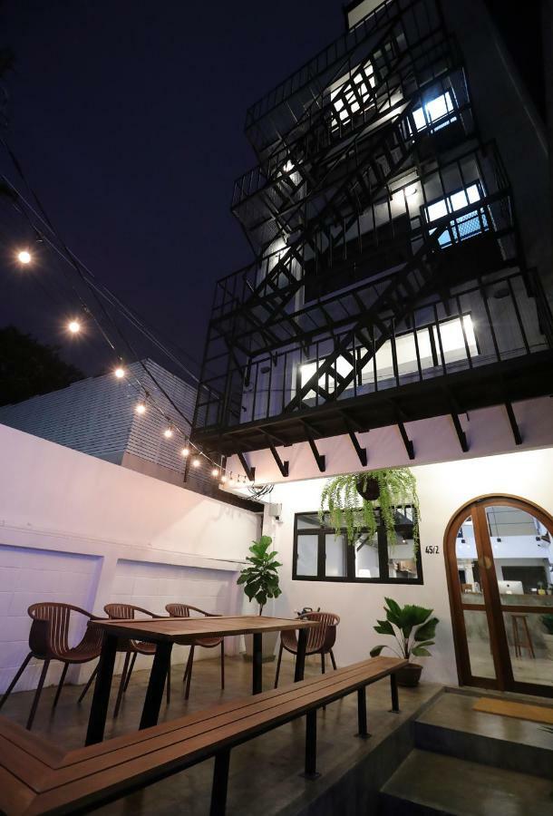 Apartment45 Hostel Bangkok Luaran gambar